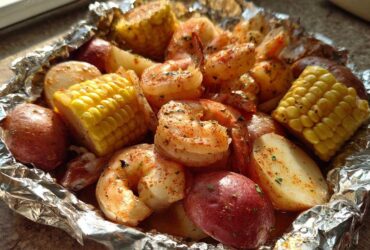 Cajun Shrimp Boil Foil Packets