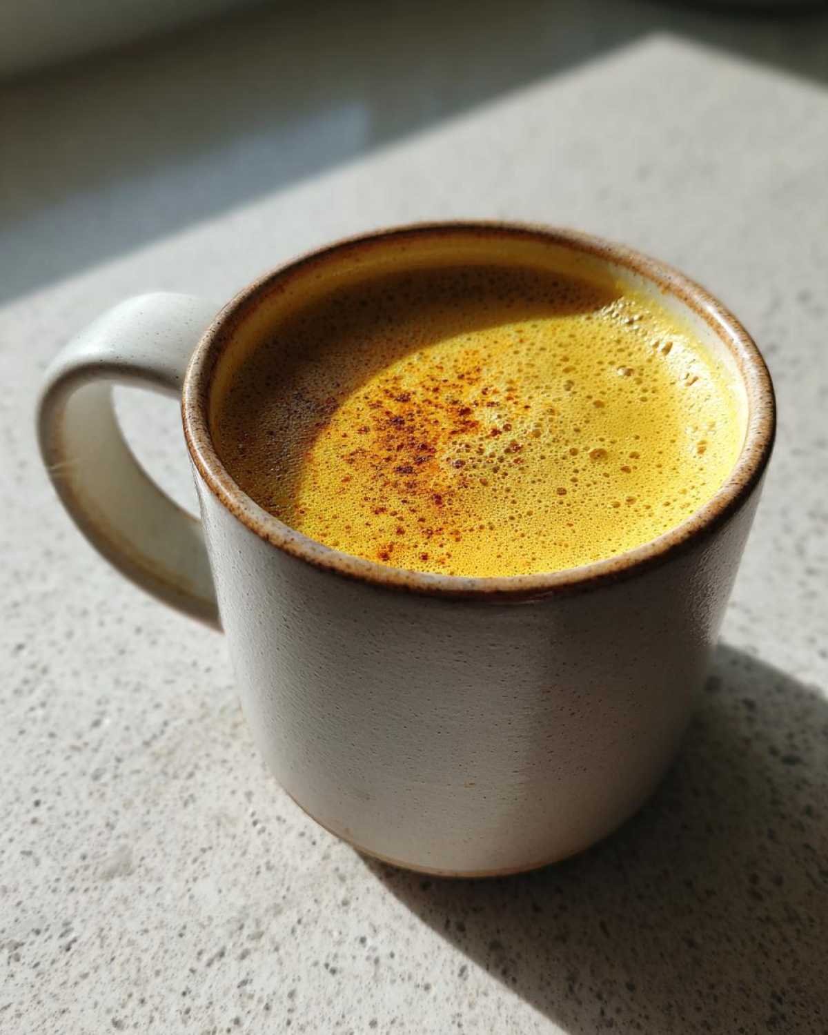 Golden Turmeric Latte - detail 1