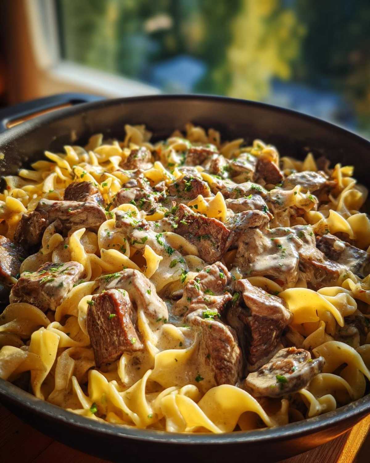 One-Pot Beef Stroganoff - detail 2