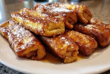 Pumpkin French Toast Roll-Ups