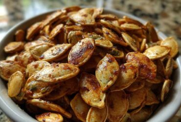 Pumpkin Spice Roasted Seeds